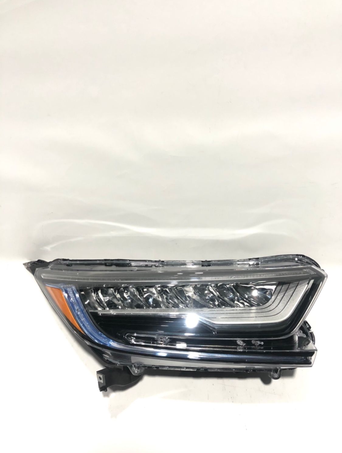 33100TLAA11 Фара правая LED HONDA CR-V (2017-20), (33100-TLA-A11), (Новая запчасть. Неоригинал высокого качества)