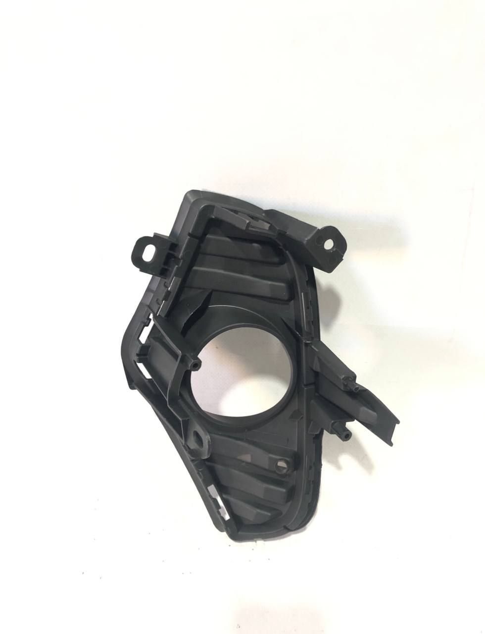 521270R160 Накладка протитуманки права TOYOTA RAV-4 (2019), (52127-0R160),