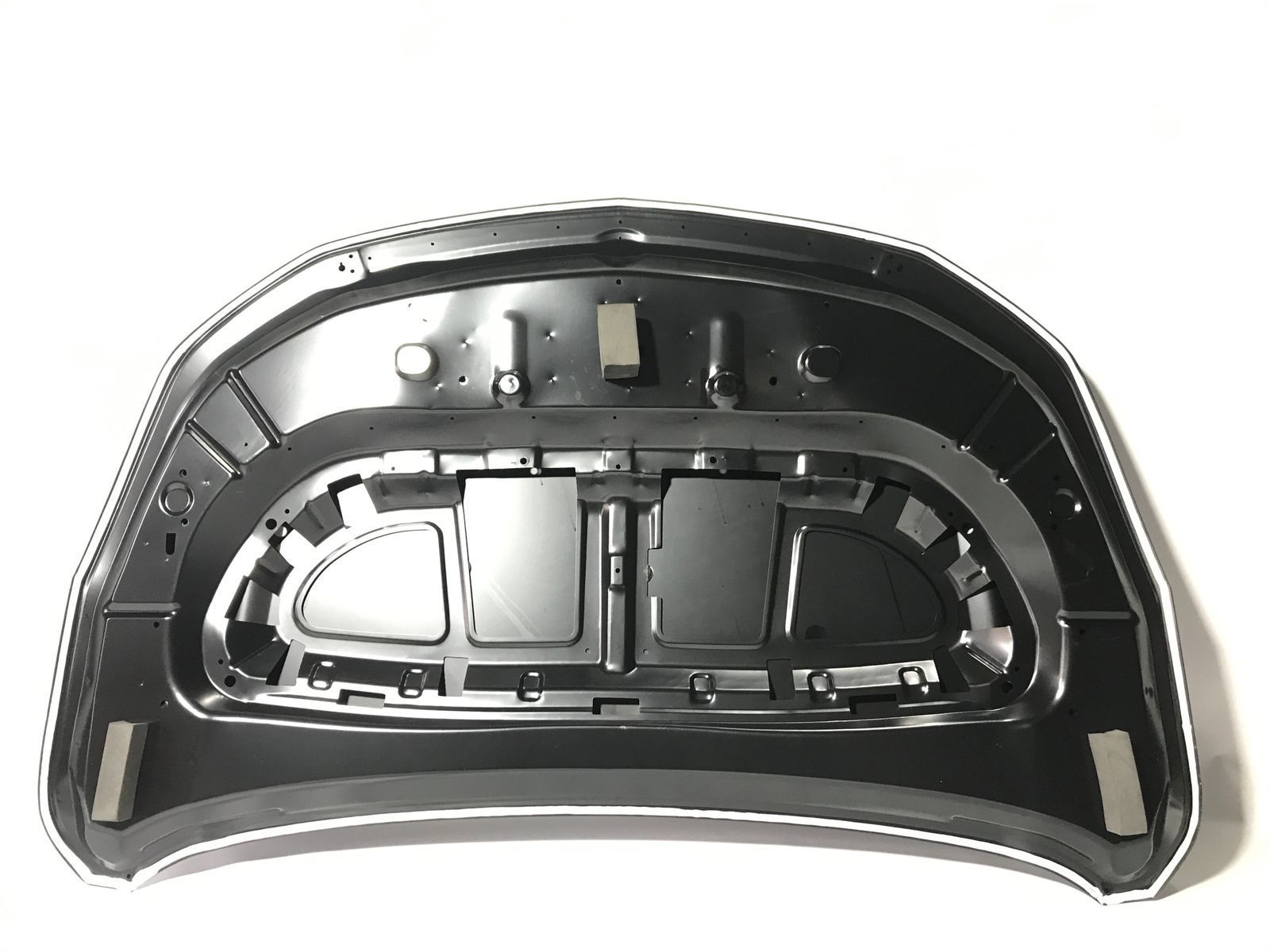 42554958 Панель капота CHEVROLET TRAX (2017-21), (42554958), (Новая запчасть. Неоригинал высокого качества)