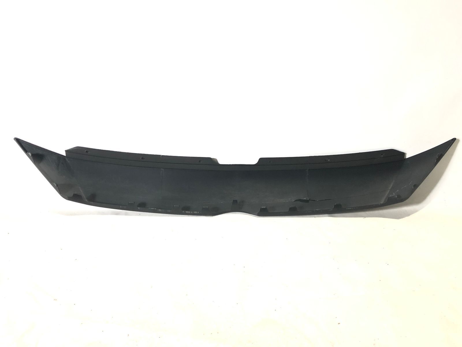 BJS75003327 Накладка решітки радіатора (Продовження капота) MAZDA 3 (2014-16), (BJS7-50-033-27),