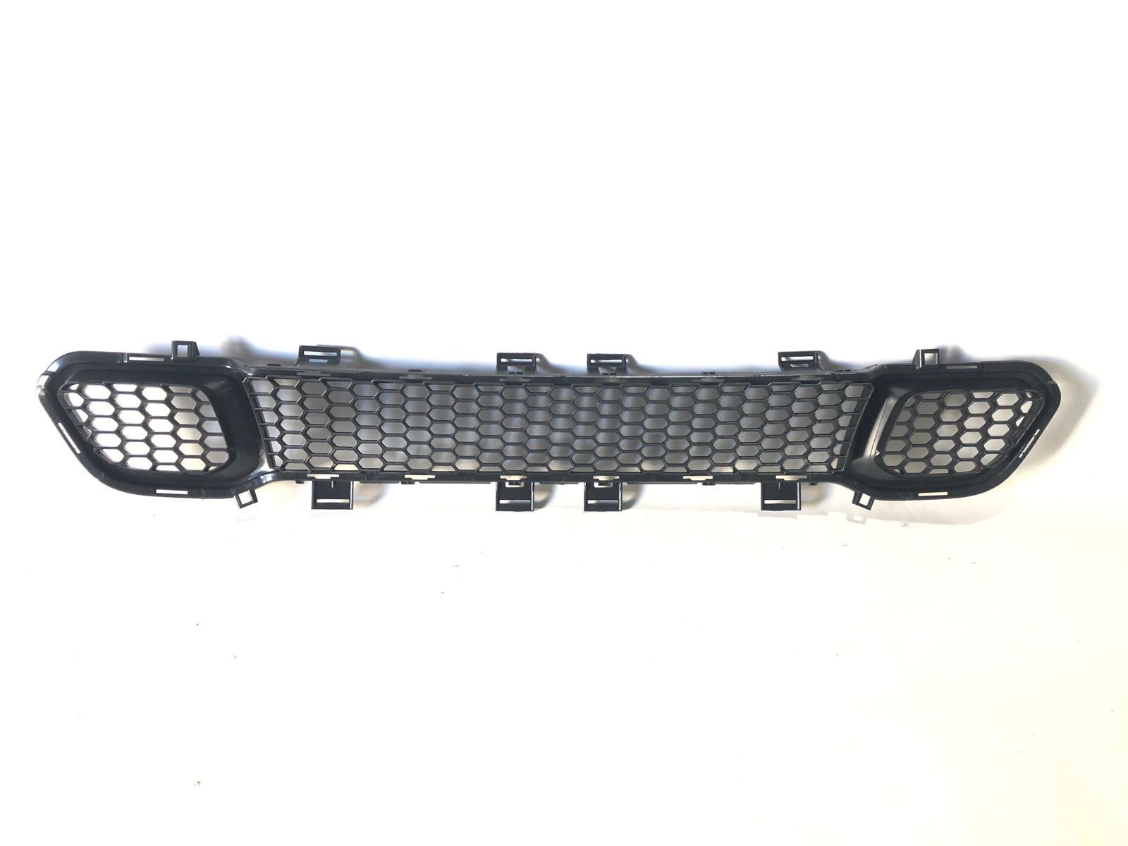 68203216AA Решетка переднего бампера JEEP CHEROKEE (2014-18), (68203216AA), (Новая запчасть. Неоригинал высокого качества)