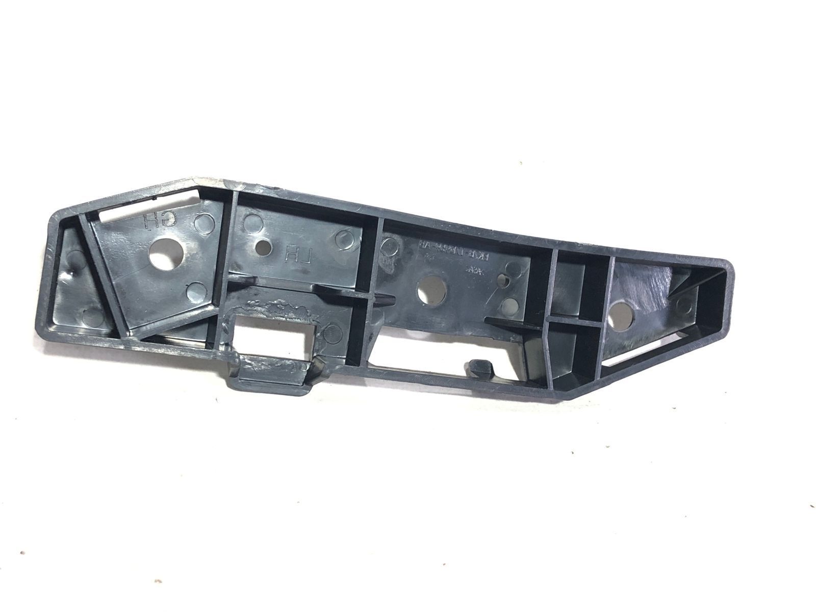 KT4Z17C947A Крепление переднего бампера малое правое FORD EDGE (2019-20), (KT4Z-17C947-A), (Новая запчасть. Неоригинал высокого качества)