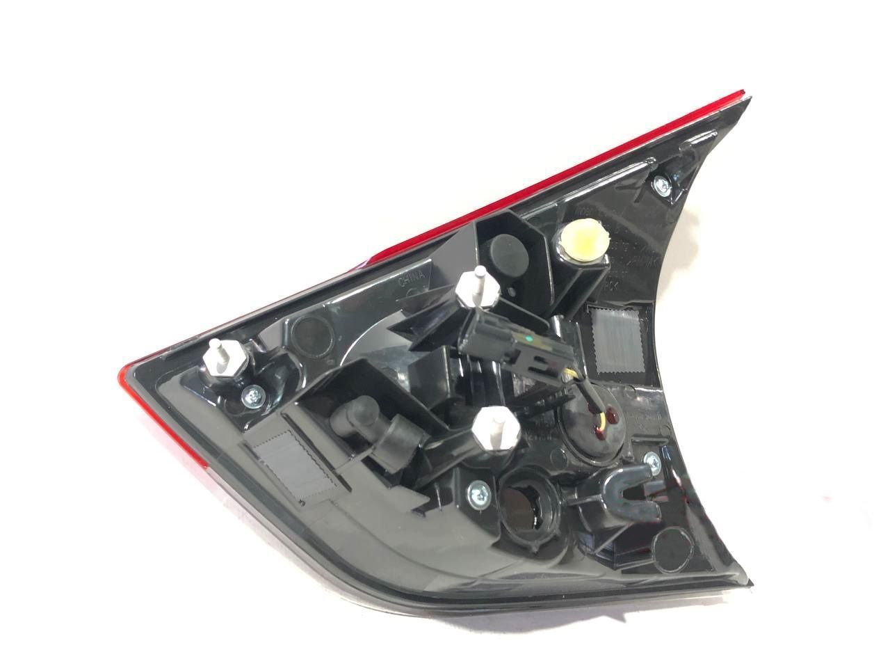 265556FL5A Фонарь LED левый внутренний NISSAN ROGUE (2017-19), (265556FL5A), (Новая запчасть. Неоригинал высокого качества)