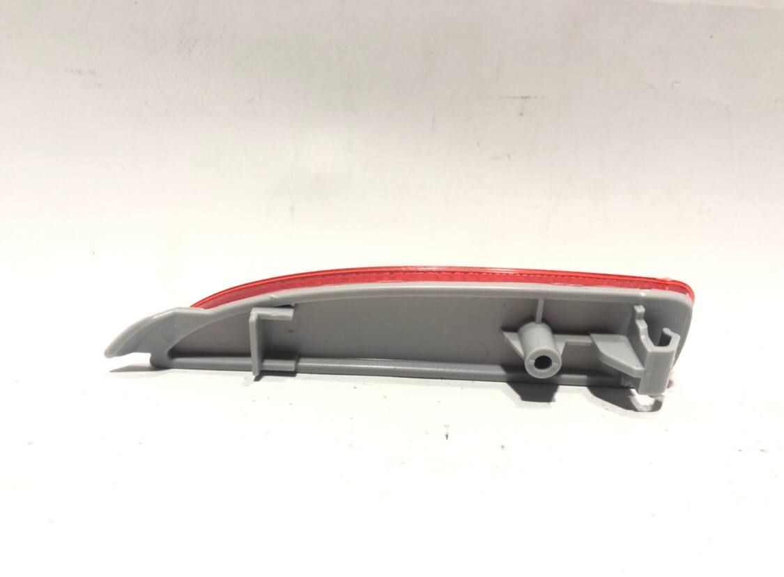 D350515L0E Катафот в задній бампер правий MAZDA 3 (2016-18), (D350-51-5L0E),