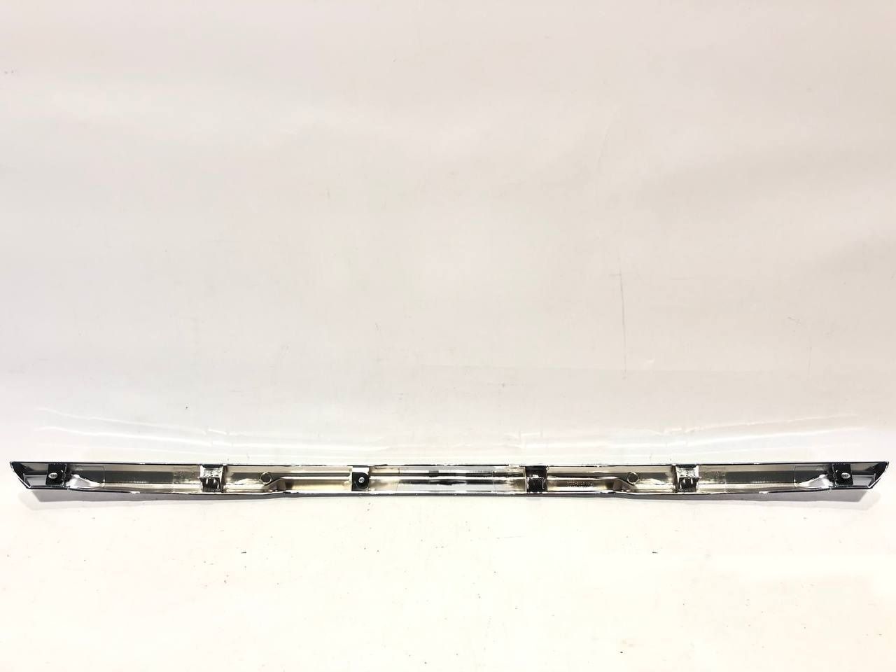 620726FL0A Хром накладка переднього бампера NISSAN ROGUE (2017-19), (62072-6FL0A),