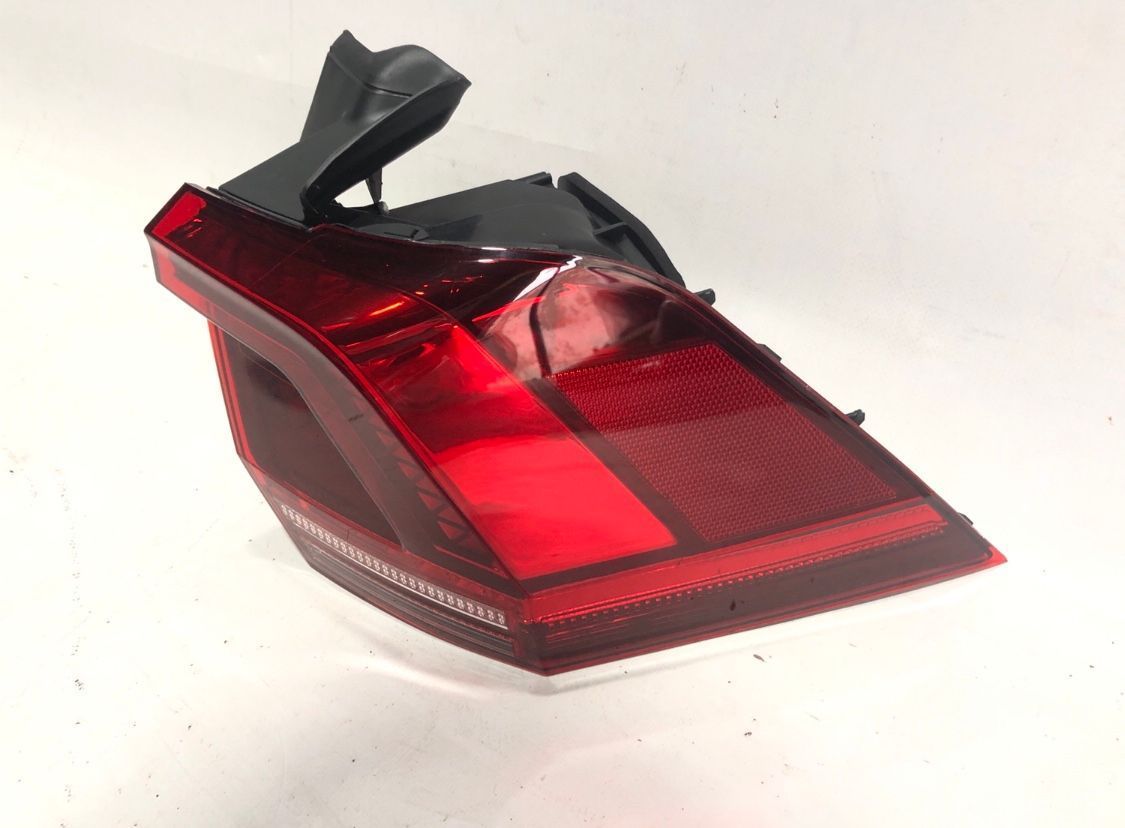 5NA 945 207 C Фонарь левый наружный LED VOLKSWAGEN TIGUAN (2018-20), (5NA 945 207 C), (Новая запчасть. Неоригинал высокого качества)