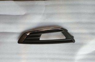 F1EZ15266K Накладка противотуманки Хром левая FORD FOCUS (2015-18), (F1EZ-15266-K), (Новая запчасть. Неоригинал высокого качества)